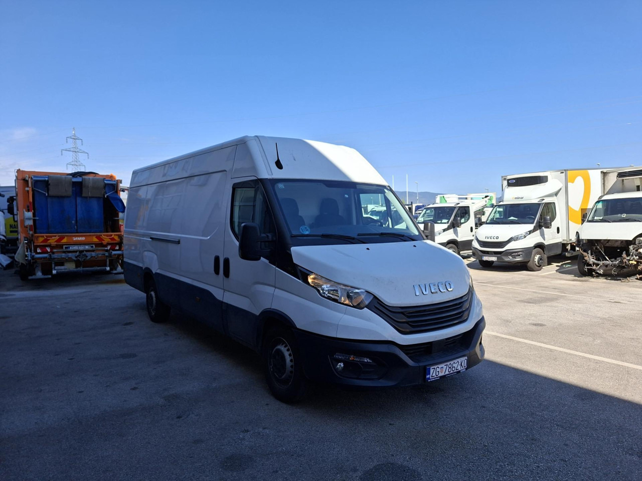 IVECO Daily 35S16V - Passenger van: picture 1 IVECO Daily 35S16V - Passenger van: picture 1