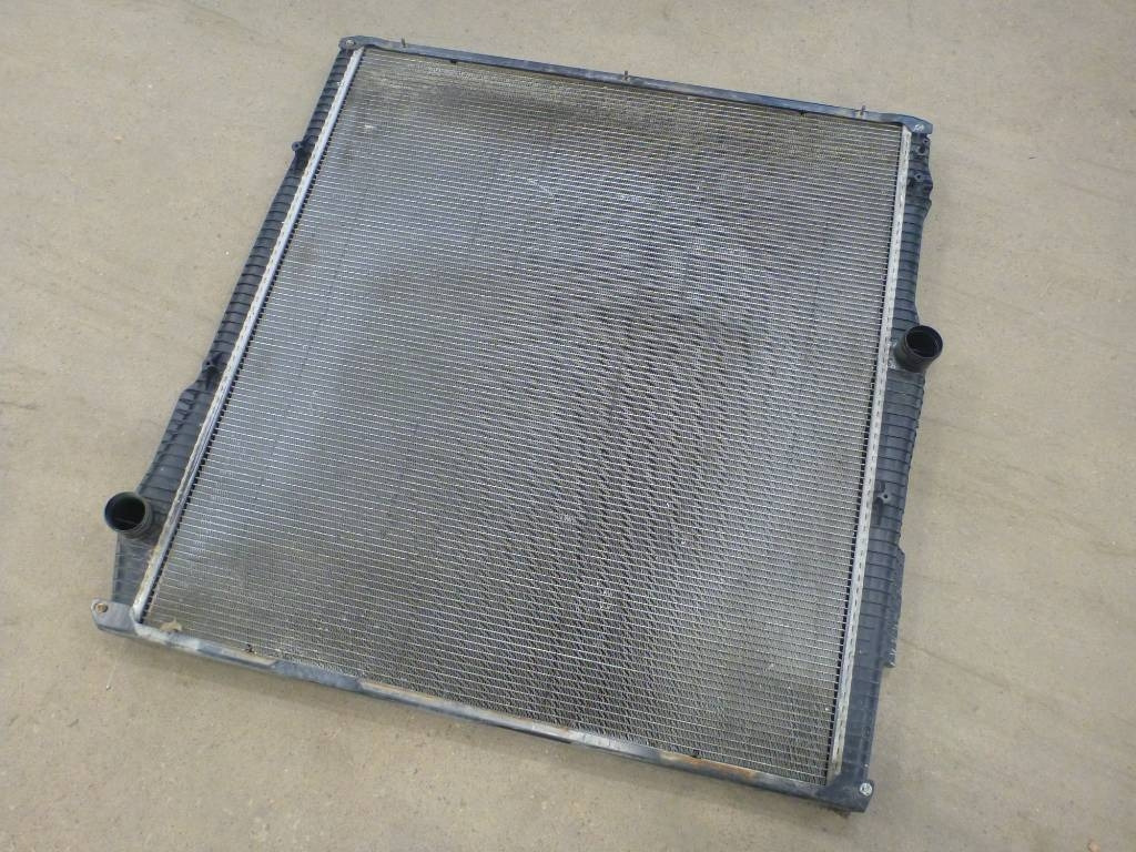 Scania R 580 - Radiator for Truck: picture 1 Scania R 580 - Radiator for Truck: picture 1