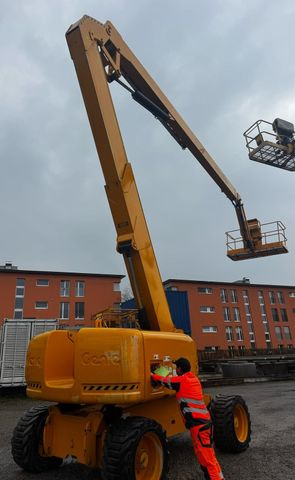 Genie Z-80/60, 24.4meter height - Truck mounted aerial platform: picture 3 Genie Z-80/60, 24.4meter height - Truck mounted aerial platform: picture 3