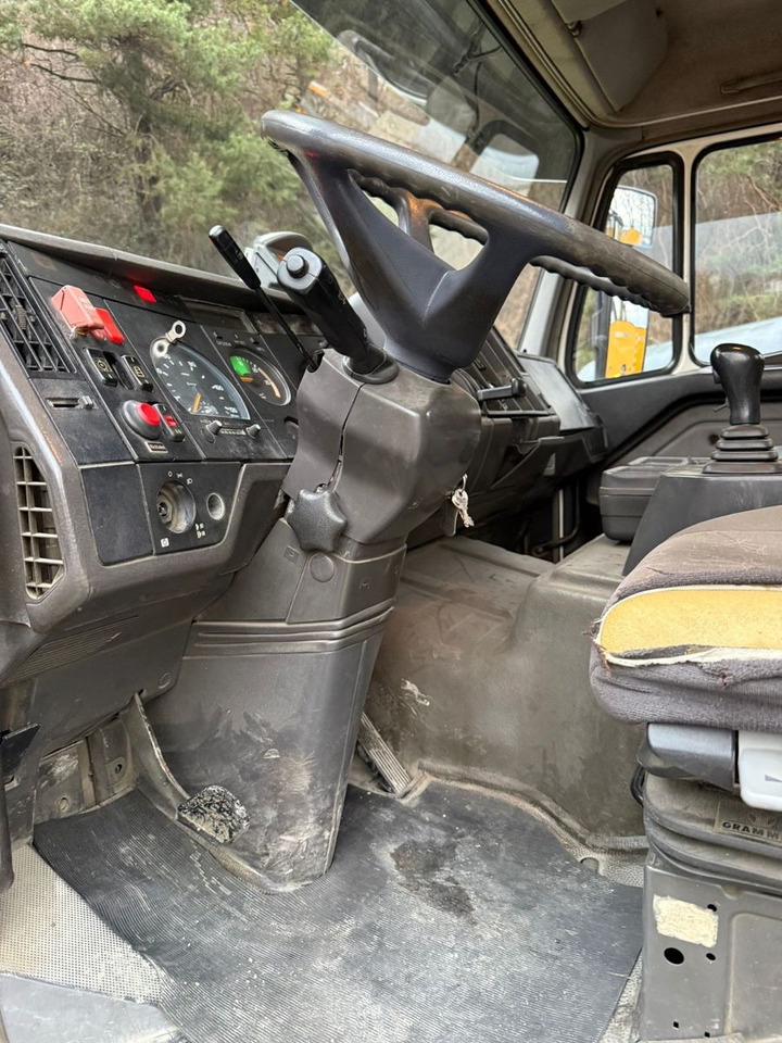 Mercedes-Benz SK 1831 K 4x2, Abroll - Hook lift truck: picture 5 Mercedes-Benz SK 1831 K 4x2, Abroll - Hook lift truck: picture 5