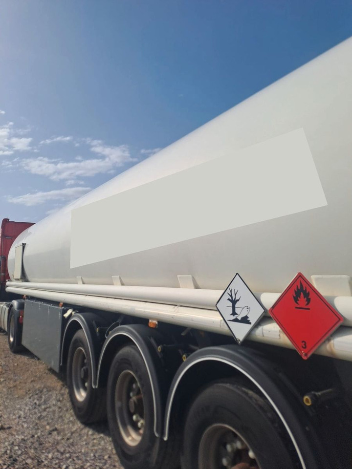 Schrader ADR, Treibstoff Diesel/Benzin, 4 Kammern, Sening Schrader ADR, Treibstoff Diesel/Benzin, 4 Kammern, Sening - Tank semi-trailer: picture 3 Schrader ADR, Treibstoff Diesel/Benzin, 4 Kammern, Sening Schrader ADR, Treibstoff Diesel/Benzin, 4 Kammern, Sening - Tank semi-trailer: picture 3