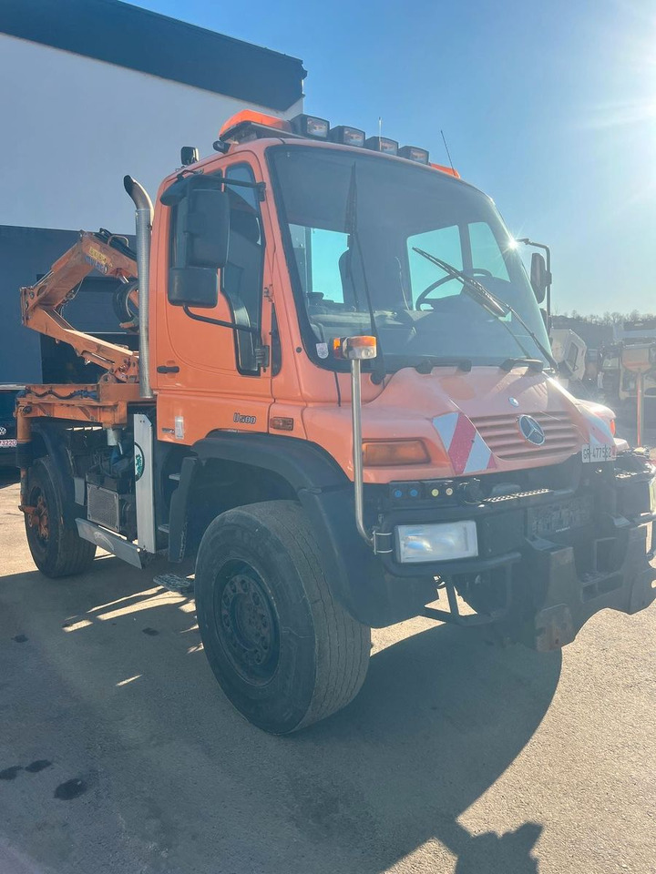 Unimog U500 4x4, Boeschungsmaehwerk Mulag - Truck: picture 3 Unimog U500 4x4, Boeschungsmaehwerk Mulag - Truck: picture 3