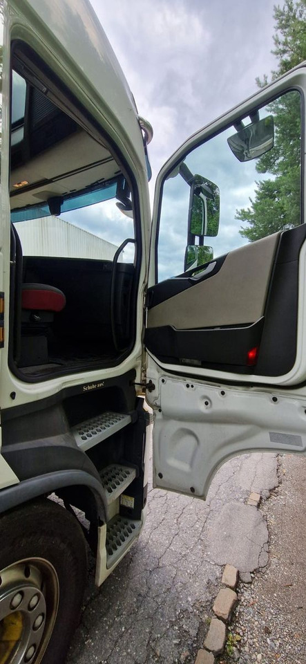 Curtainsider truck Volvo FH460 4x2R, E6, Ladebordwand: picture 14