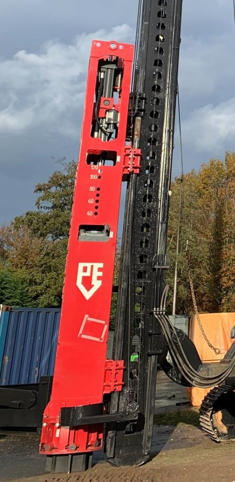 PVE 7NL - Pile driver: picture 1 PVE 7NL - Pile driver: picture 1