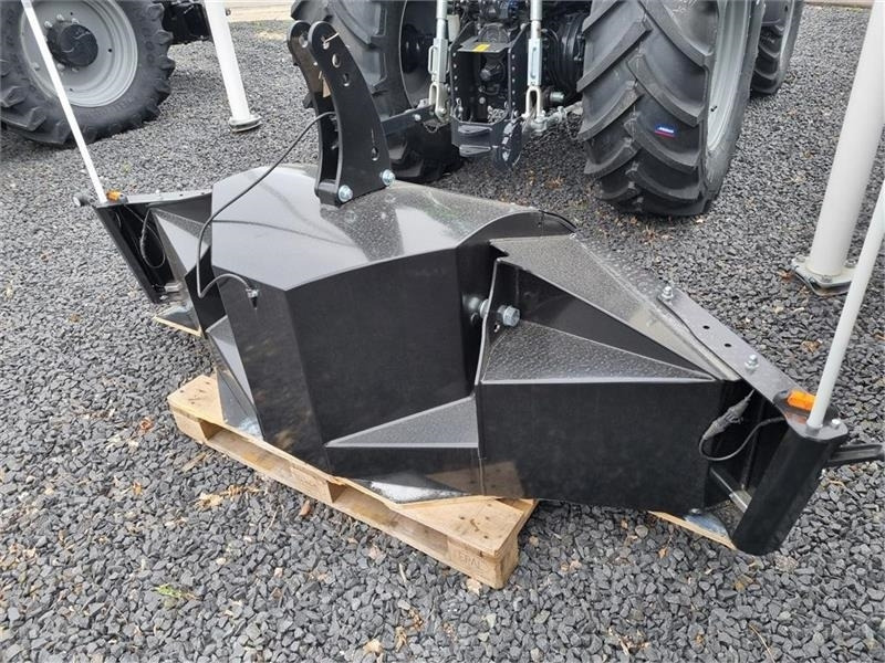 Tractor Bumper 1800 kg. - Counterweight for Agricultural machinery: picture 3 Tractor Bumper 1800 kg. - Counterweight for Agricultural machinery: picture 3