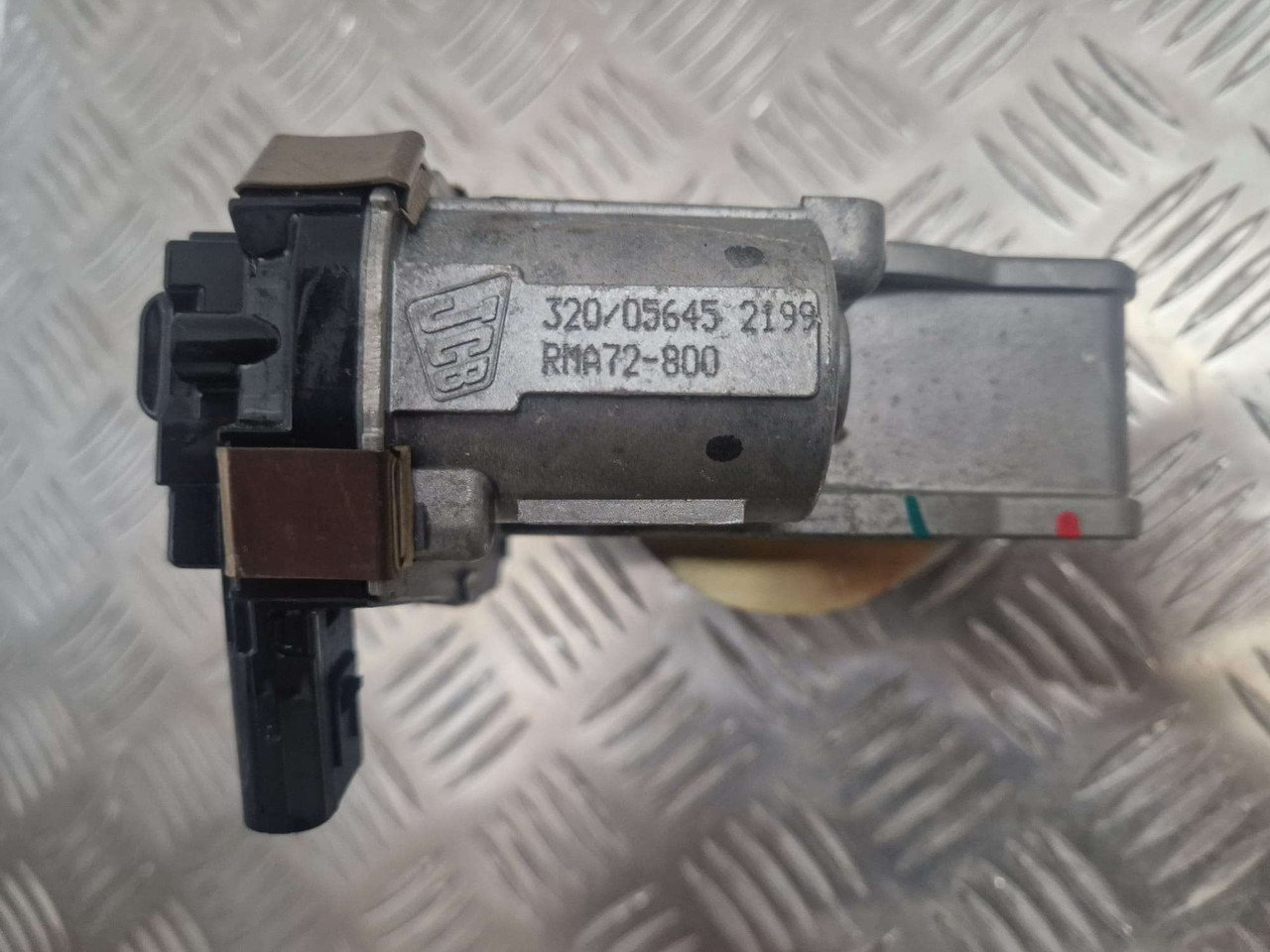 JCB hitachi throttle 320/05645 RMA72-800 - Engine and parts for Construction machinery: picture 2 JCB hitachi throttle 320/05645 RMA72-800 - Engine and parts for Construction machinery: picture 2