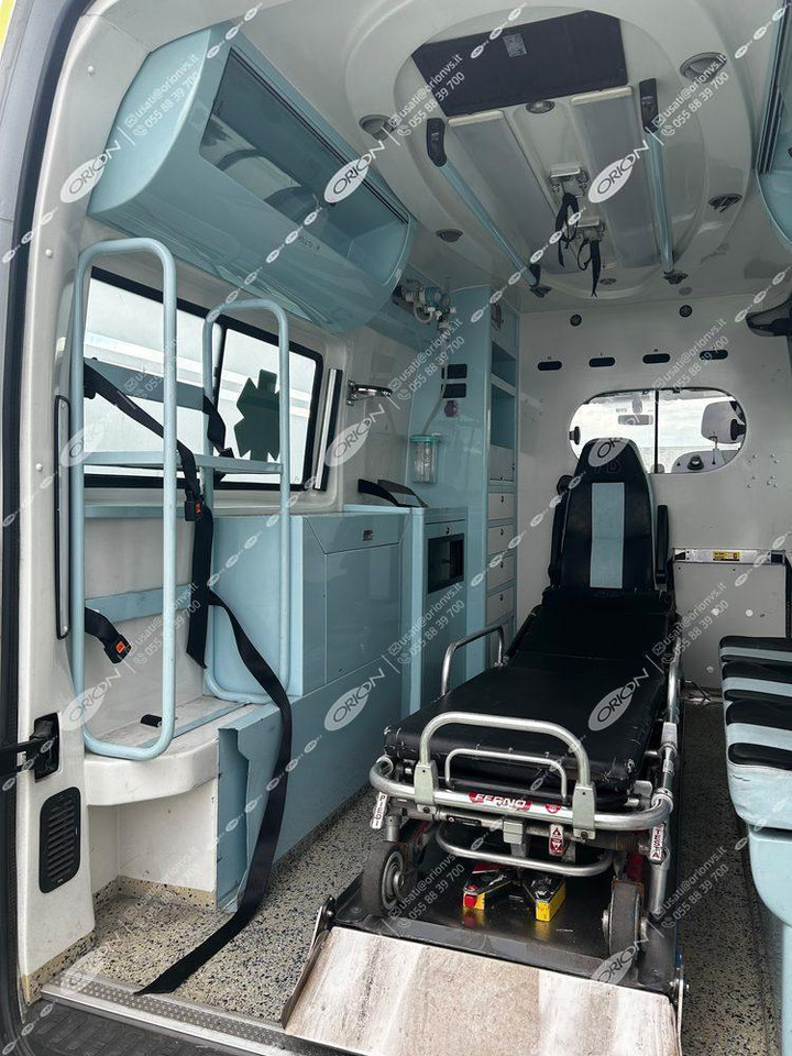 ORION Renault Master - Ambulance: picture 3 ORION Renault Master - Ambulance: picture 3
