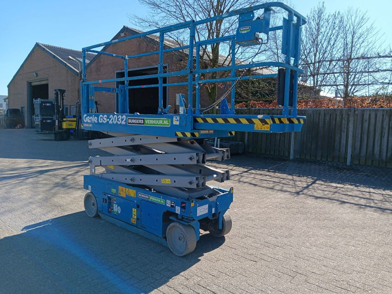 Genie GS2032 - Scissor lift: picture 4 Genie GS2032 - Scissor lift: picture 4