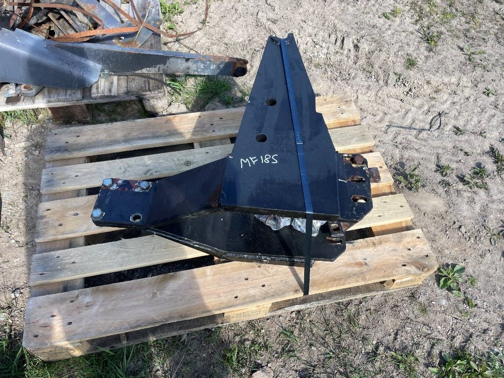 Lastarfäste Trima MF 185 165 175 - Attachment for Construction machinery: picture 1 Lastarfäste Trima MF 185 165 175 - Attachment for Construction machinery: picture 1