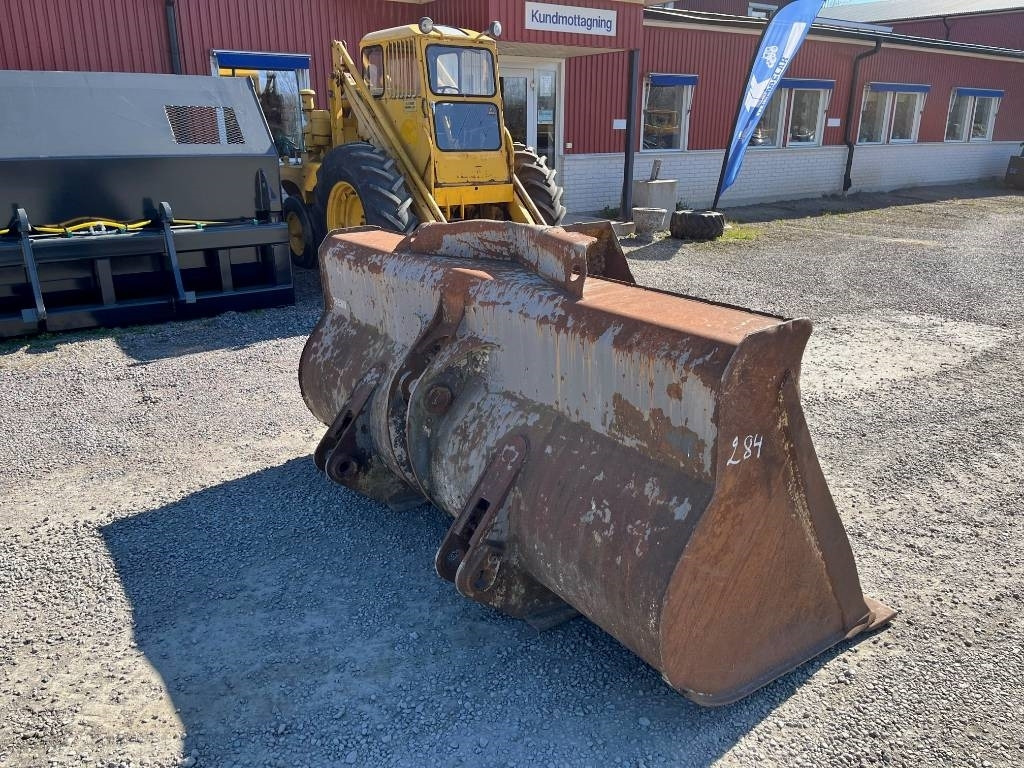 Grusskopa / Jordskopa / Bucket Volvo L70C L70B - Loader bucket for Construction machinery: picture 1 Grusskopa / Jordskopa / Bucket Volvo L70C L70B - Loader bucket for Construction machinery: picture 1