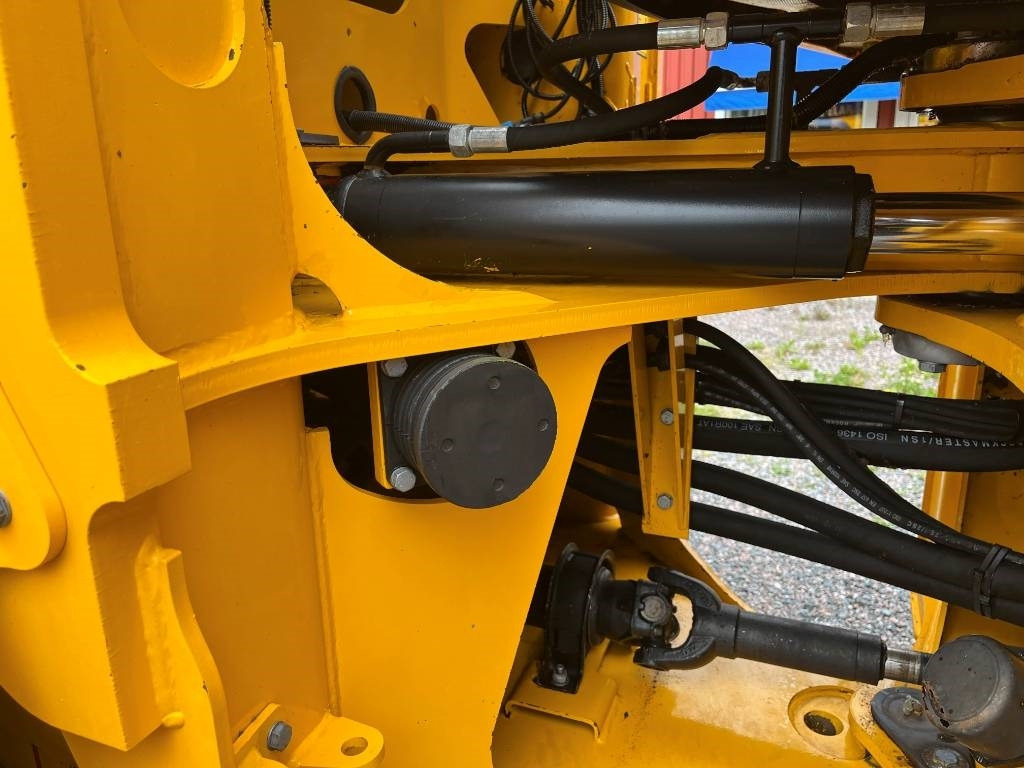 Wheel loader JCB 437 S5 HT: picture 13