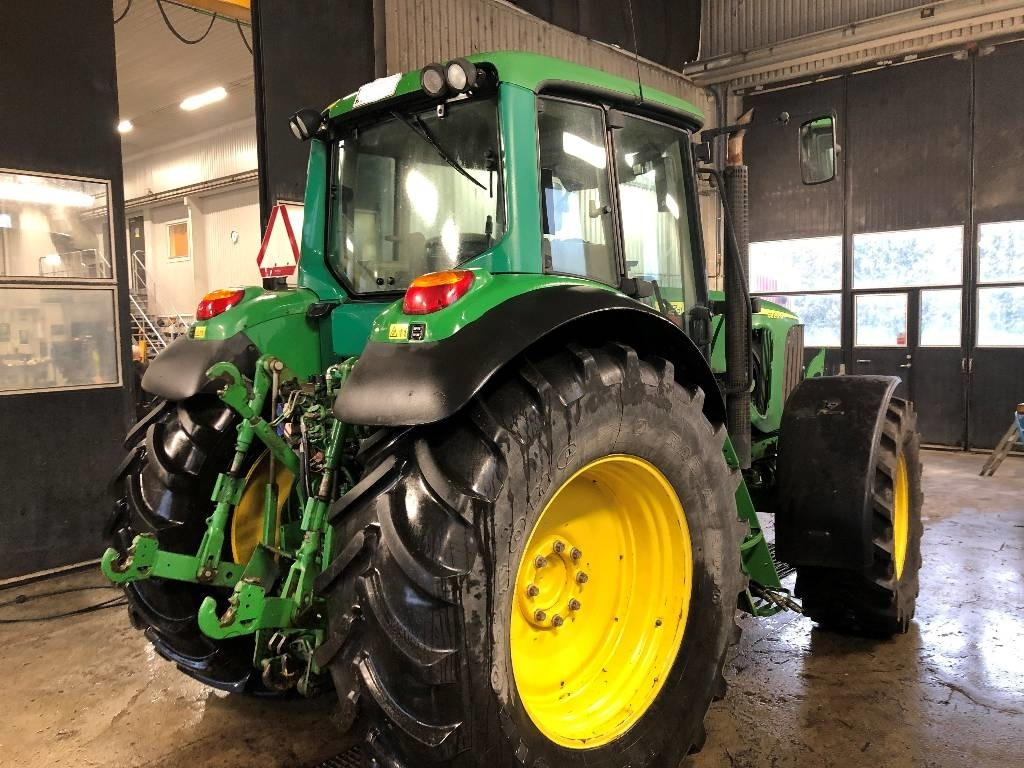 John Deere 6920 S Dismantled: only spare parts - Farm tractor: picture 3 John Deere 6920 S Dismantled: only spare parts - Farm tractor: picture 3