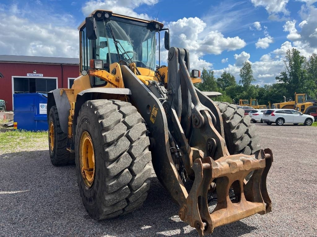 Volvo L 110 F - Wheel loader: picture 5 Volvo L 110 F - Wheel loader: picture 5