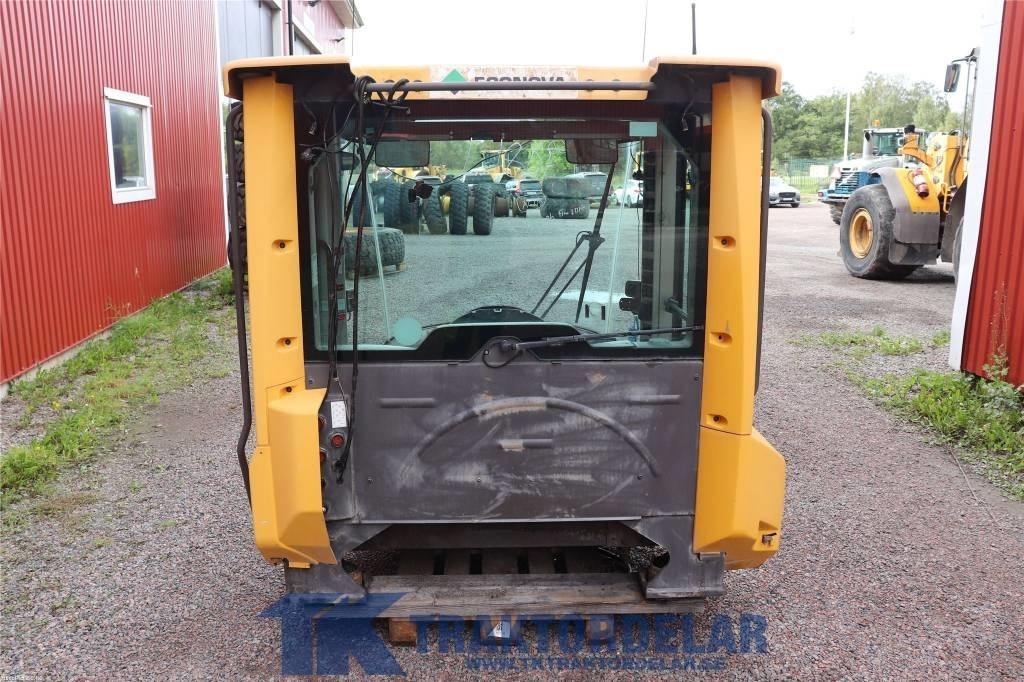 Volvo L 180 F - Cab for Construction machinery: picture 3 Volvo L 180 F - Cab for Construction machinery: picture 3