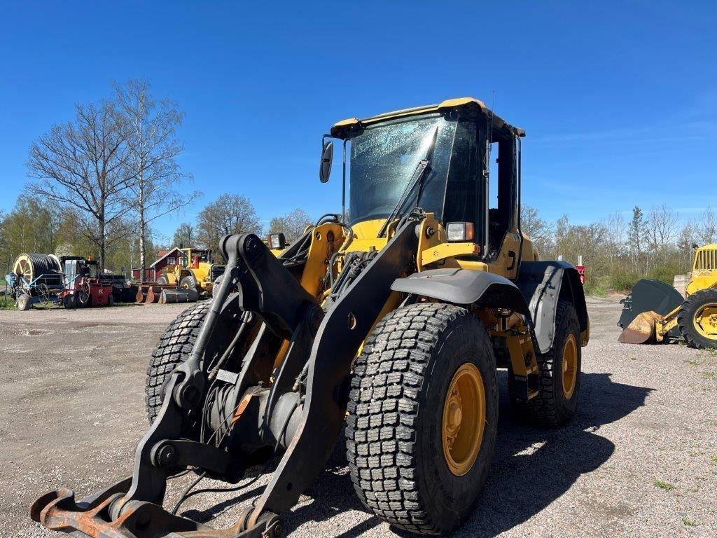 Volvo L 70 G Dismantled. Only specific spare parts - Wheel loader: picture 4 Volvo L 70 G Dismantled. Only specific spare parts - Wheel loader: picture 4