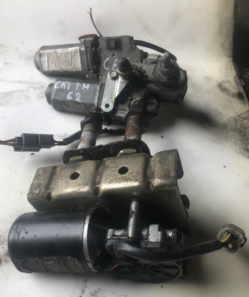 CAT TH 62- wycieraczki, silniczek wycieraczek/Caterpillar TH62 - Wiper for Agricultural machinery: picture 1 CAT TH 62- wycieraczki, silniczek wycieraczek/Caterpillar TH62 - Wiper for Agricultural machinery: picture 1