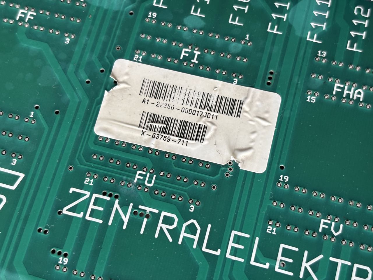 CLAAS 0000173011 Centrala Elektryczna Zentralelektrik - ECU for Agricultural machinery: picture 2 CLAAS 0000173011 Centrala Elektryczna Zentralelektrik - ECU for Agricultural machinery: picture 2