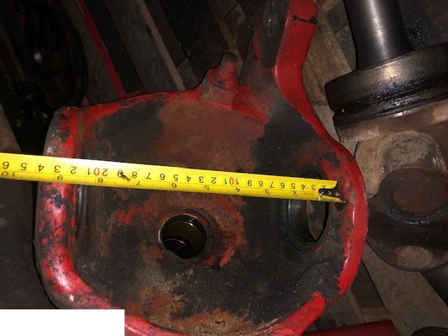 Caterpillar Manitou Matbro - Zwrotnica - Klark Hurth - Steering knuckle for Construction machinery: picture 1 Caterpillar Manitou Matbro - Zwrotnica - Klark Hurth - Steering knuckle for Construction machinery: picture 1