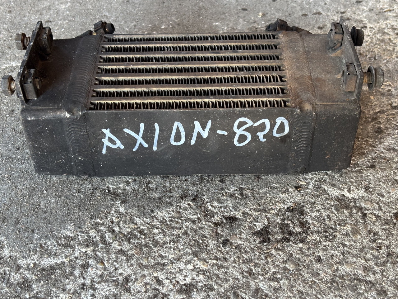 Claas Arion Axion 820 830 CMATIC Chłodnica Oleju 00 1119 861 0 0011198610 - Oil cooler for Agricultural machinery: picture 3 Claas Arion Axion 820 830 CMATIC Chłodnica Oleju 00 1119 861 0 0011198610 - Oil cooler for Agricultural machinery: picture 3