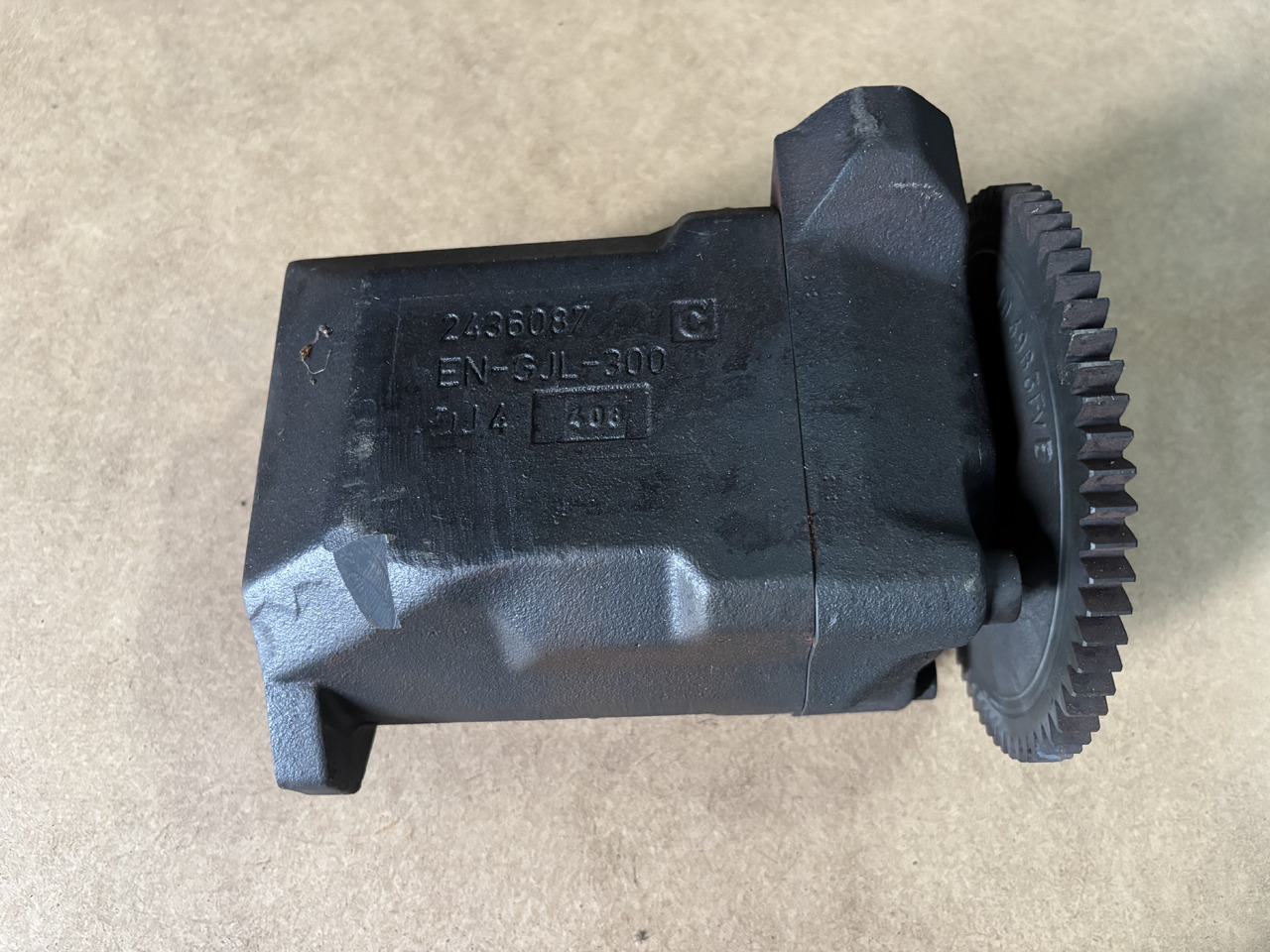 Claas Axion Arion Ares Pompa hydrauliczna 6005024038 60 0502 403 8 - Hydraulic pump for Agricultural machinery: picture 1 Claas Axion Arion Ares Pompa hydrauliczna 6005024038 60 0502 403 8 - Hydraulic pump for Agricultural machinery: picture 1