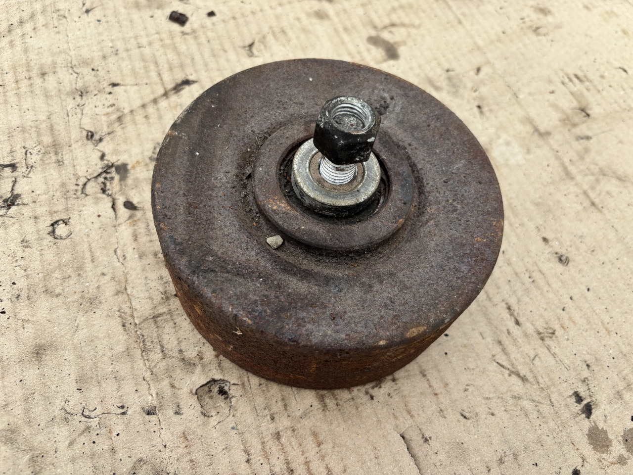 Claas Jaguar 970 - zespół wciągania, rolka napinacza 00 0672 366 2 0006723662 - Air intake system for Combine harvester: picture 1 Claas Jaguar 970 - zespół wciągania, rolka napinacza 00 0672 366 2 0006723662 - Air intake system for Combine harvester: picture 1