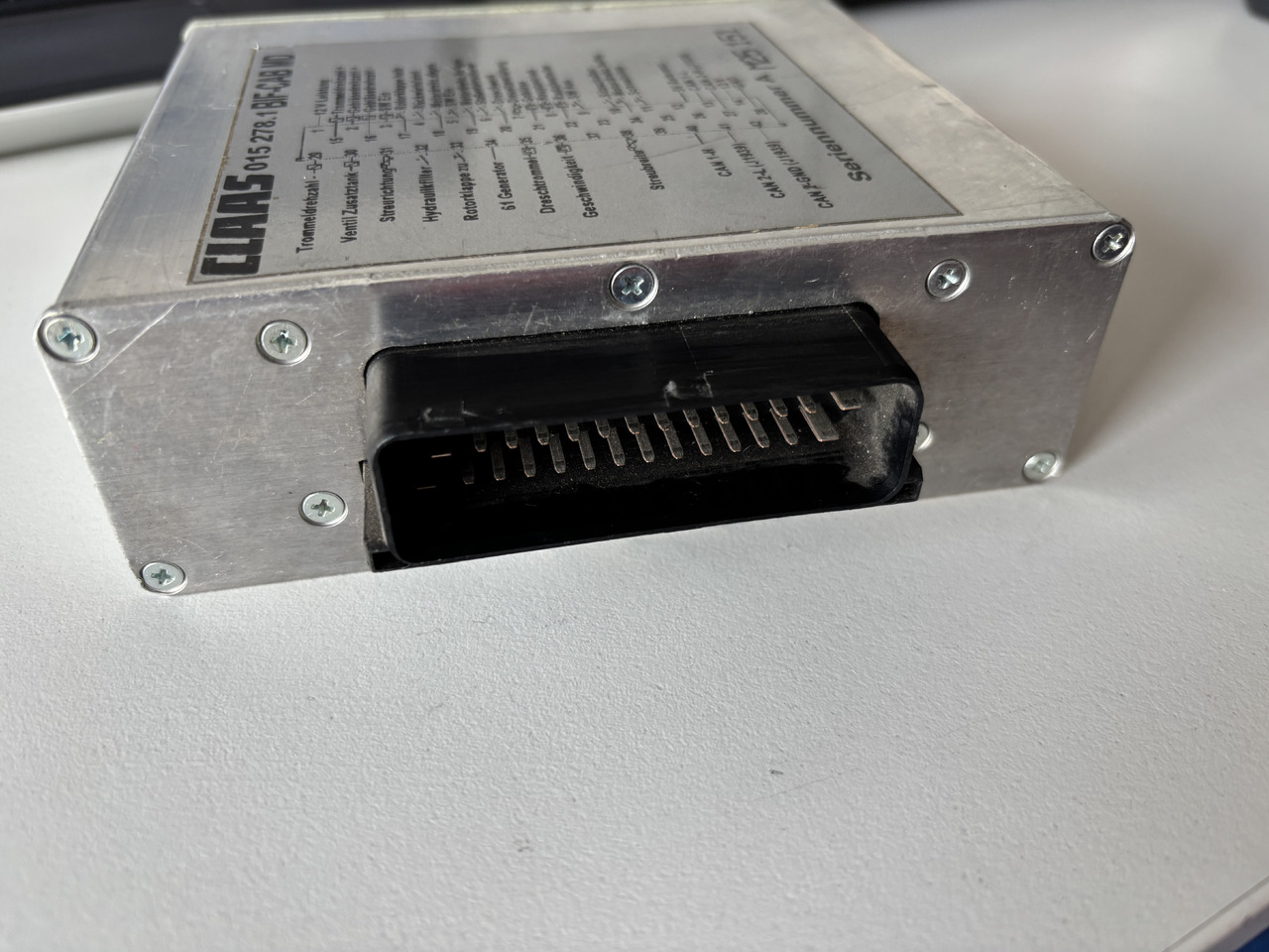 Claas LEXION 510 520 530 560 570 580 Moduł Sterownik BIF-CAB MD 015278.1 015278.6 00 0015 278 6 - ECU for Combine harvester: picture 2 Claas LEXION 510 520 530 560 570 580 Moduł Sterownik BIF-CAB MD 015278.1 015278.6 00 0015 278 6 - ECU for Combine harvester: picture 2