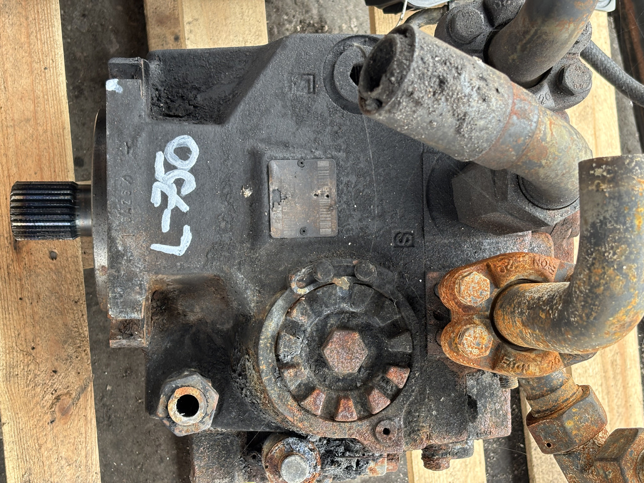 Claas Lexion 620 630 650 660 670 750 760 Pompa Hydrauliczna Hydrostat 0018024651 CZĘŚCI - Hydraulic pump for Agricultural machinery: picture 3 Claas Lexion 620 630 650 660 670 750 760 Pompa Hydrauliczna Hydrostat 0018024651 CZĘŚCI - Hydraulic pump for Agricultural machinery: picture 3