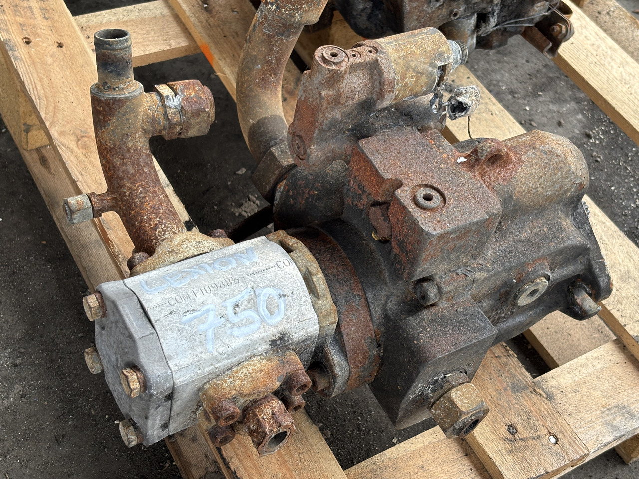 Claas Lexion 750 Danfos Bosch Rexroth Pompa Hydrauliczna KRR045DECD2NN KRR045 83024430 - Hydraulic pump for Agricultural machinery: picture 3 Claas Lexion 750 Danfos Bosch Rexroth Pompa Hydrauliczna KRR045DECD2NN KRR045 83024430 - Hydraulic pump for Agricultural machinery: picture 3