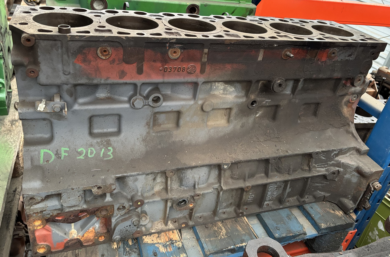 DEUTZ TCD2013L064V TCD 2013 L06 4V 04905375 Blok Silnika - Cylinder block for Agricultural machinery: picture 1 DEUTZ TCD2013L064V TCD 2013 L06 4V 04905375 Blok Silnika - Cylinder block for Agricultural machinery: picture 1
