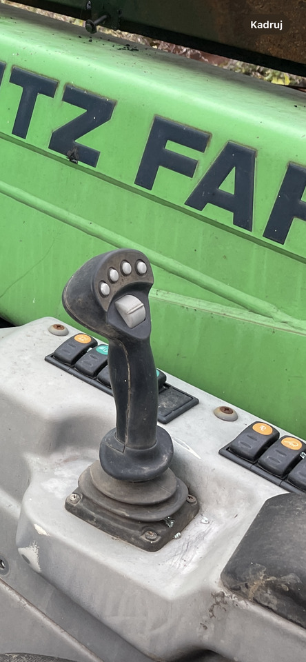 Deutz-Fahr Agrovector 30.7 ładowarka - joystick 8G5001C0054 - Cab and interior for Telescopic handler: picture 1 Deutz-Fahr Agrovector 30.7 ładowarka - joystick 8G5001C0054 - Cab and interior for Telescopic handler: picture 1