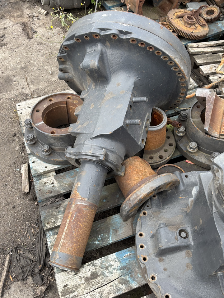 FENDT 930 933 936 Zwolnica Wał Obudowa Tylnej Osi 926101150070 934151150010 931150150030 - Final drive for Agricultural machinery: picture 4 FENDT 930 933 936 Zwolnica Wał Obudowa Tylnej Osi 926101150070 934151150010 931150150030 - Final drive for Agricultural machinery: picture 4