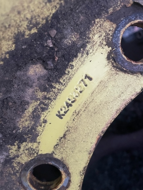 Felga 15x24 john deere 3200 , 3215 , 3220, 3400 , 3415 , 3420 - Rim for Agricultural machinery: picture 2 Felga 15x24 john deere 3200 , 3215 , 3220, 3400 , 3415 , 3420 - Rim for Agricultural machinery: picture 2