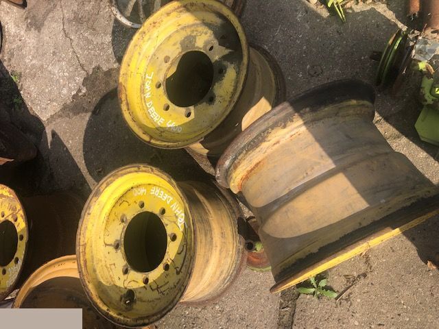 Felga John Deere 4400 4500 - Rim for Agricultural machinery: picture 1 Felga John Deere 4400 4500 - Rim for Agricultural machinery: picture 1