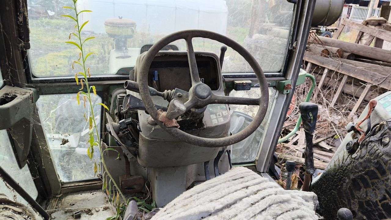 Fendt 309 - na części - elementy wnętrza plastiki - Cab and interior for Farm tractor: picture 1 Fendt 309 - na części - elementy wnętrza plastiki - Cab and interior for Farm tractor: picture 1
