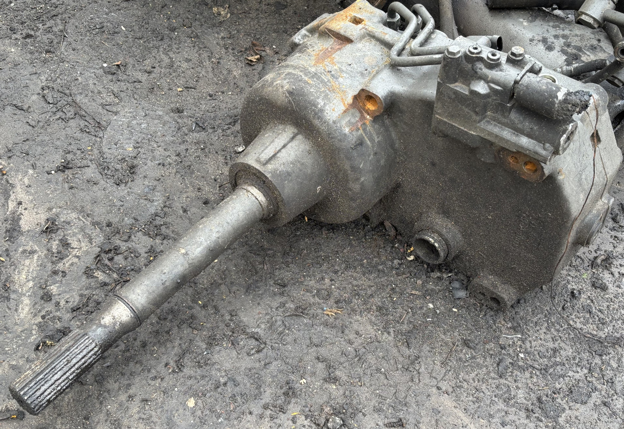 Fendt 924 928 930 936 Tylni WOM PTO Przekładnia Tylna 931150200320 931150200511 931150200311 - Transmission for Agricultural machinery: picture 2 Fendt 924 928 930 936 Tylni WOM PTO Przekładnia Tylna 931150200320 931150200511 931150200311 - Transmission for Agricultural machinery: picture 2