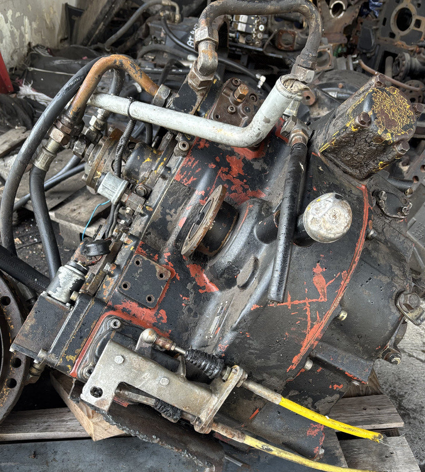 HANOMAG 422 Skrzynia Biegów do ładowarki kołowej HANOMAG 55 D - Gearbox for Agricultural machinery: picture 3 HANOMAG 422 Skrzynia Biegów do ładowarki kołowej HANOMAG 55 D - Gearbox for Agricultural machinery: picture 3