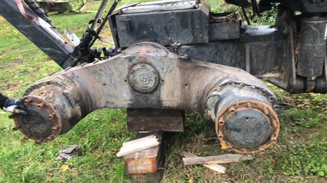 Harwester Valmet 911 Komatsu - Most Napędowy Tandem - Axle and parts for Agricultural machinery: picture 3 Harwester Valmet 911 Komatsu - Most Napędowy Tandem - Axle and parts for Agricultural machinery: picture 3
