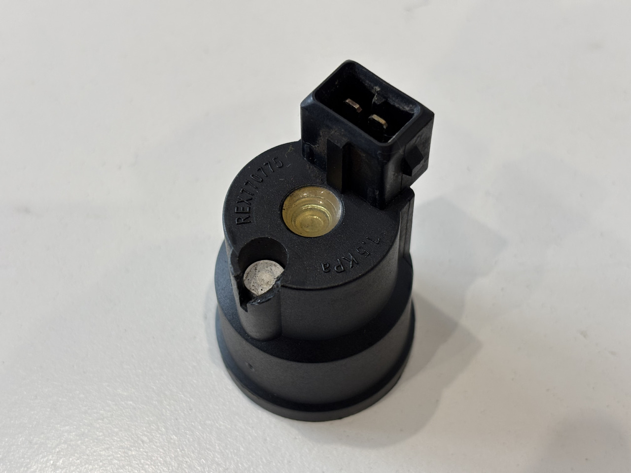 JCB Czujnik Powietrza Silnik Dieselmax TIER 3 332/J6722   REX770775 - Sensor for Construction machinery: picture 2 JCB Czujnik Powietrza Silnik Dieselmax TIER 3 332/J6722   REX770775 - Sensor for Construction machinery: picture 2