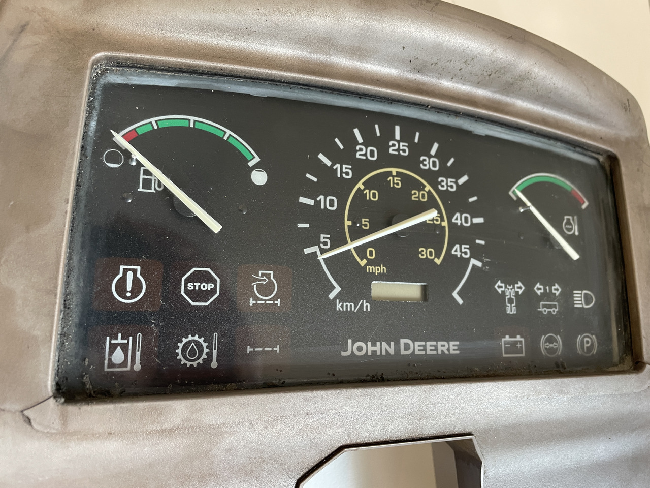John Deere 3800 - zegary licznik pulpit AZ57940 R197098 - Dashboard for Agricultural machinery: picture 2 John Deere 3800 - zegary licznik pulpit AZ57940 R197098 - Dashboard for Agricultural machinery: picture 2