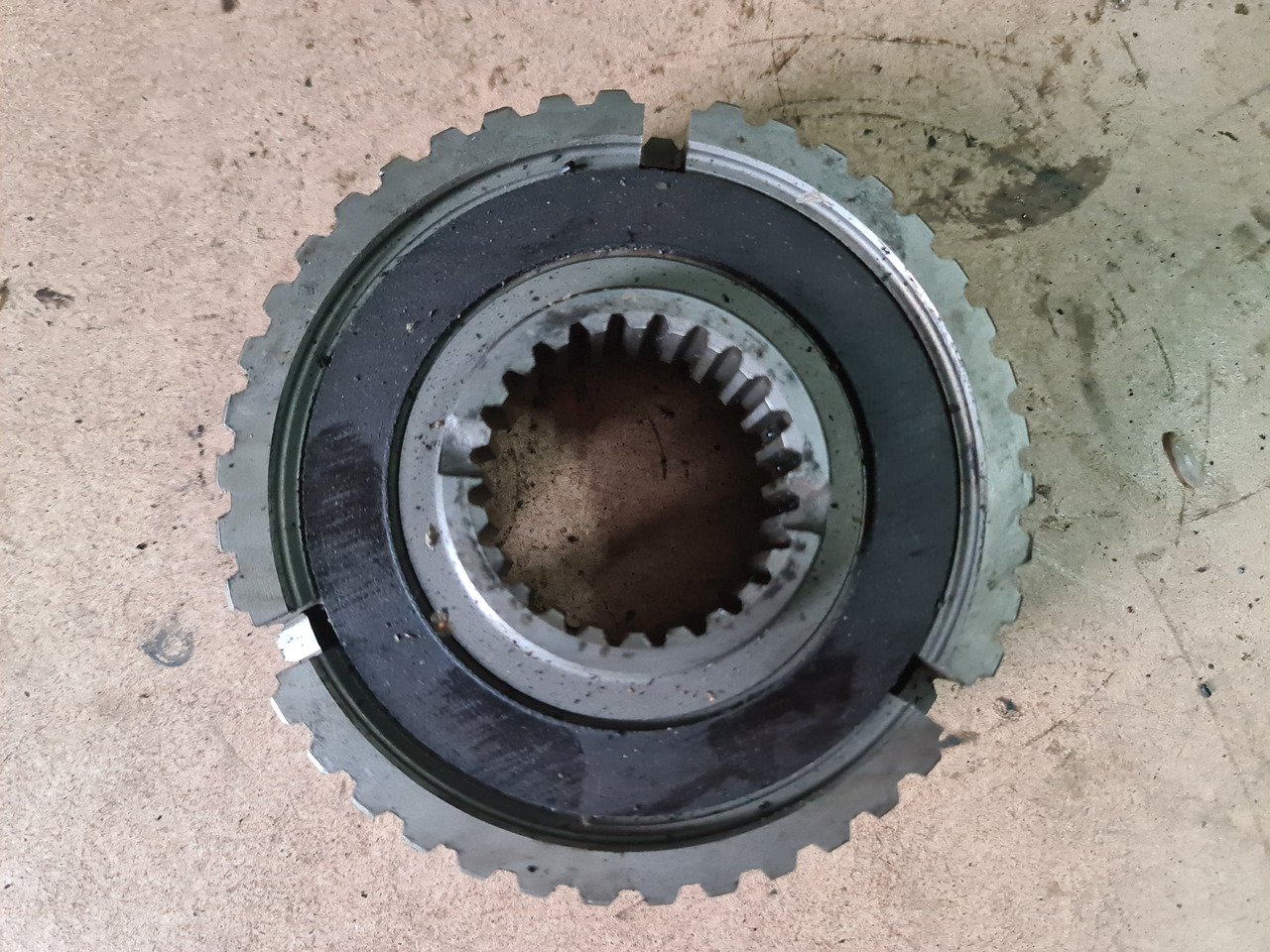 John Deere 4650, 4850 Piasta RE40456 - Axle and parts for Agricultural machinery: picture 1 John Deere 4650, 4850 Piasta RE40456 - Axle and parts for Agricultural machinery: picture 1