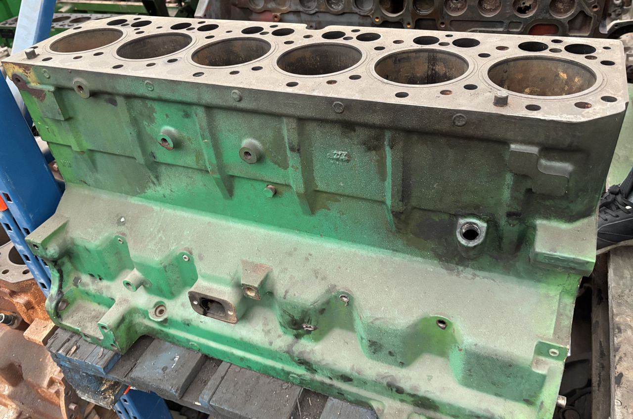 John Deere 6068 6068TF250 R119565 Blok Silnika - Cylinder block for Agricultural machinery: picture 4 John Deere 6068 6068TF250 R119565 Blok Silnika - Cylinder block for Agricultural machinery: picture 4