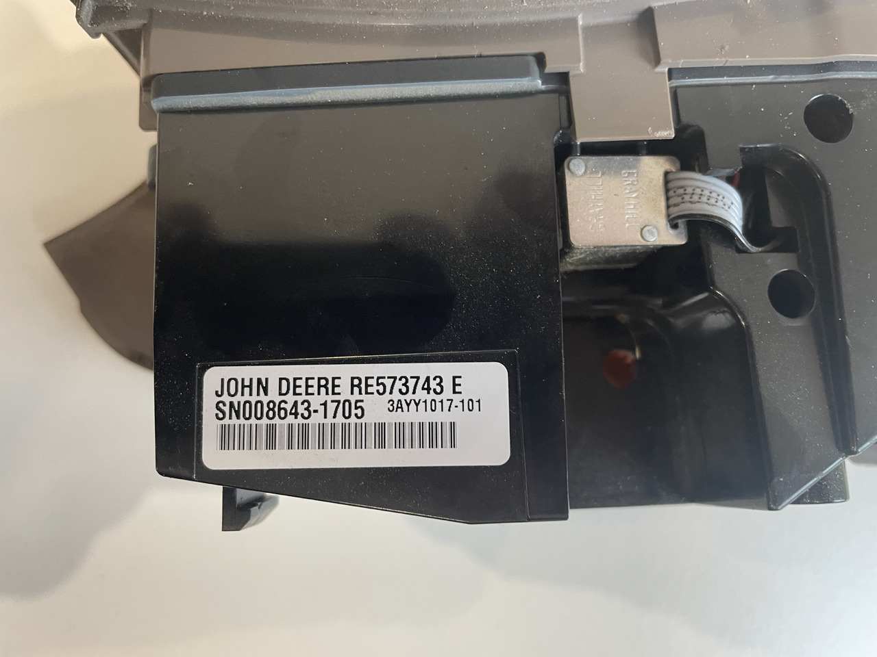 John Deere 6110R 6115R 6155R 6215R - panel sterowania prędkości RE573743 RE572110 - Dashboard for Agricultural machinery: picture 3 John Deere 6110R 6115R 6155R 6215R - panel sterowania prędkości RE573743 RE572110 - Dashboard for Agricultural machinery: picture 3