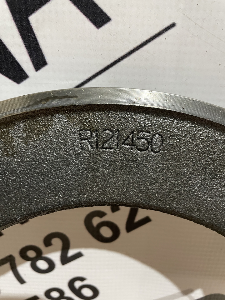 John Deere 6300 6100 6200 6400 - docisk skrzyni biegów R121450 - Gearbox and parts for Agricultural machinery: picture 2 John Deere 6300 6100 6200 6400 - docisk skrzyni biegów R121450 - Gearbox and parts for Agricultural machinery: picture 2