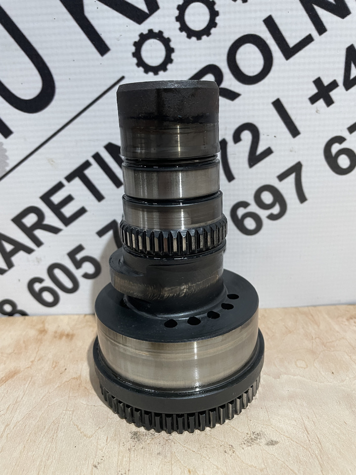 John Deere 6300 6100 6200 6400 - pompa skrzyni biegów pompa jazdy R130488 - Gearbox and parts for Agricultural machinery: picture 4 John Deere 6300 6100 6200 6400 - pompa skrzyni biegów pompa jazdy R130488 - Gearbox and parts for Agricultural machinery: picture 4