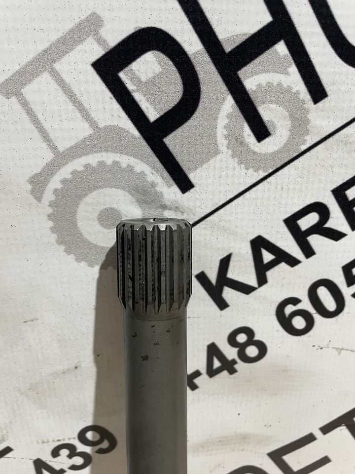 John Deere 6300 6100 6200 6400 - wałek skrzyni biegów L101305 - Gearbox and parts for Agricultural machinery: picture 3 John Deere 6300 6100 6200 6400 - wałek skrzyni biegów L101305 - Gearbox and parts for Agricultural machinery: picture 3