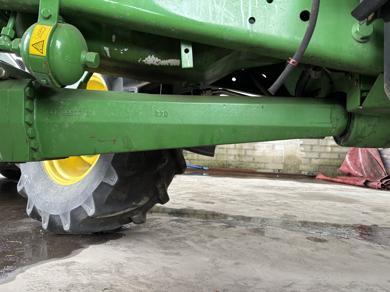 John Deere 6510 6610 7220 7320 Obudowa wału przedniej osi centralnego L113662   L113277 - Front axle for Agricultural machinery: picture 2 John Deere 6510 6610 7220 7320 Obudowa wału przedniej osi centralnego L113662   L113277 - Front axle for Agricultural machinery: picture 2