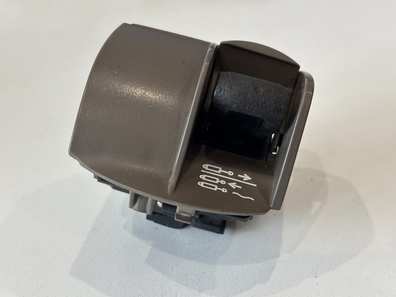 John Deere 6R 7M 6xxx 7xxx 8xxx 9xxx Lewy Moduł Sterujący Przełącznik RE588399 - Electrical system for Agricultural machinery: picture 1 John Deere 6R 7M 6xxx 7xxx 8xxx 9xxx Lewy Moduł Sterujący Przełącznik RE588399 - Electrical system for Agricultural machinery: picture 1