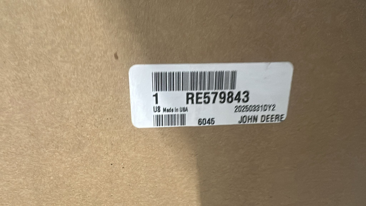 John Deere 7R 7210R 7270R 7230R 7250R 7310R Zbiornik chłodnicy Zbiornik Płynu RE579843 NOWY - Expansion tank for Agricultural machinery: picture 2 John Deere 7R 7210R 7270R 7230R 7250R 7310R Zbiornik chłodnicy Zbiornik Płynu RE579843 NOWY - Expansion tank for Agricultural machinery: picture 2