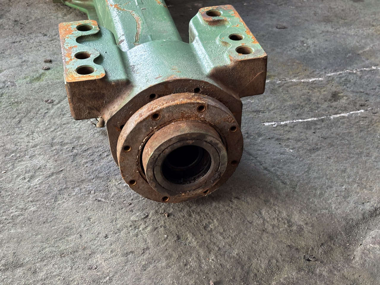 John Deere 7RXXX 7R330 7R 330 Obudowa przedniej osi R319072  R288788 - Front axle for Agricultural machinery: picture 4 John Deere 7RXXX 7R330 7R 330 Obudowa przedniej osi R319072  R288788 - Front axle for Agricultural machinery: picture 4