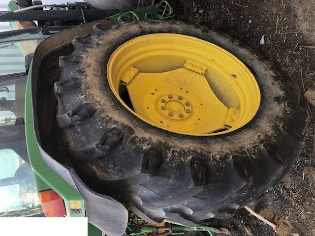 John Deere - Koło 520/70 R38 - Wheel and tire package for Agricultural machinery: picture 3 John Deere - Koło 520/70 R38 - Wheel and tire package for Agricultural machinery: picture 3